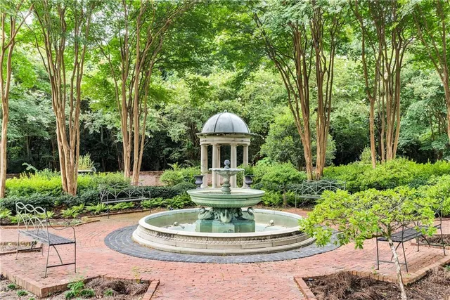 $2,985,000 | 201 Lower Woodville Road, Natchez, MS 39120