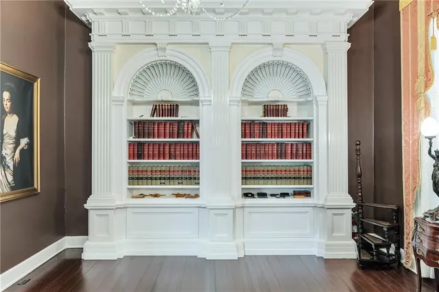 $2,985,000 | 201 Lower Woodville Road, Natchez, MS 39120