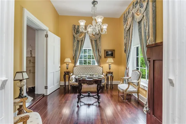 $2,985,000 | 201 Lower Woodville Road, Natchez, MS 39120