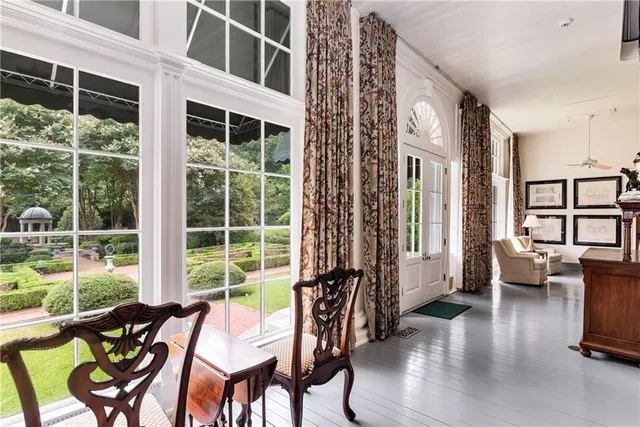 $2,985,000 | 201 Lower Woodville Road, Natchez, MS 39120