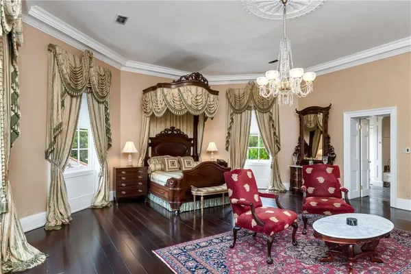 $2,985,000 | 201 Lower Woodville Road, Natchez, MS 39120