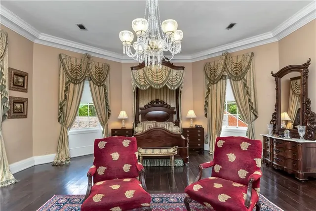 $2,985,000 | 201 Lower Woodville Road, Natchez, MS 39120