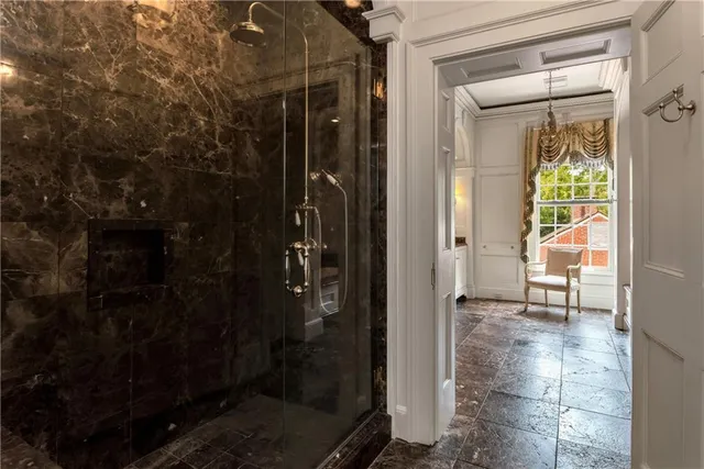 $2,985,000 | 201 Lower Woodville Road, Natchez, MS 39120