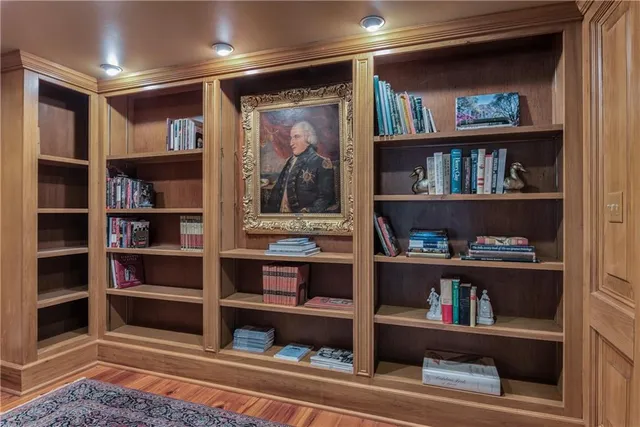 $2,985,000 | 201 Lower Woodville Road, Natchez, MS 39120