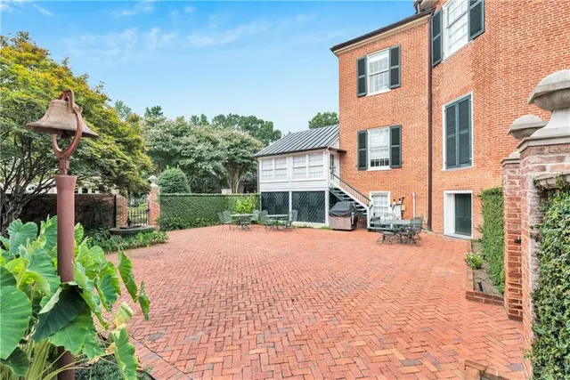 $2,985,000 | 201 Lower Woodville Road, Natchez, MS 39120