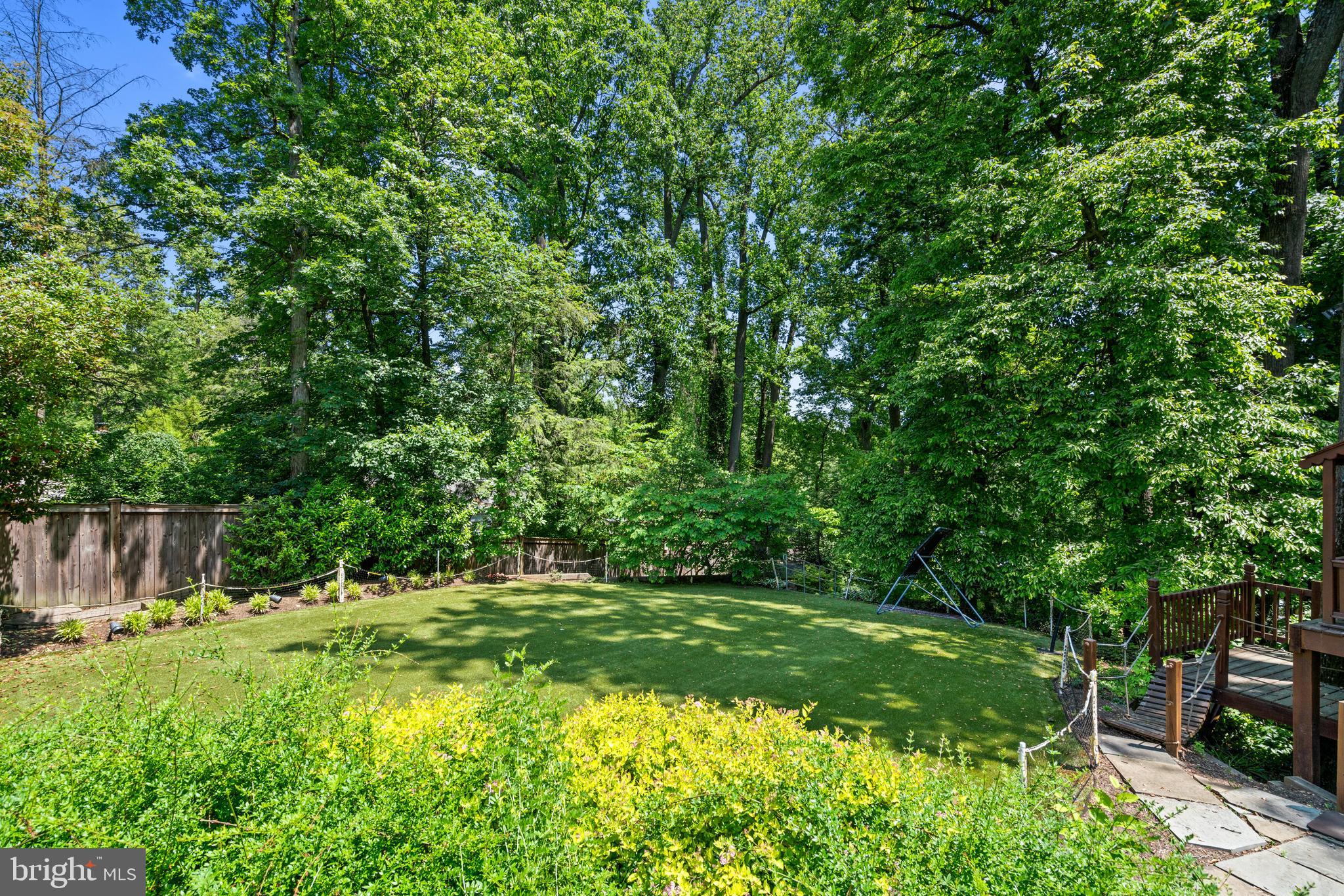 2601 Foxhall Road Northwest Washington, DC 20007 - Photo 31 of 38 Yard