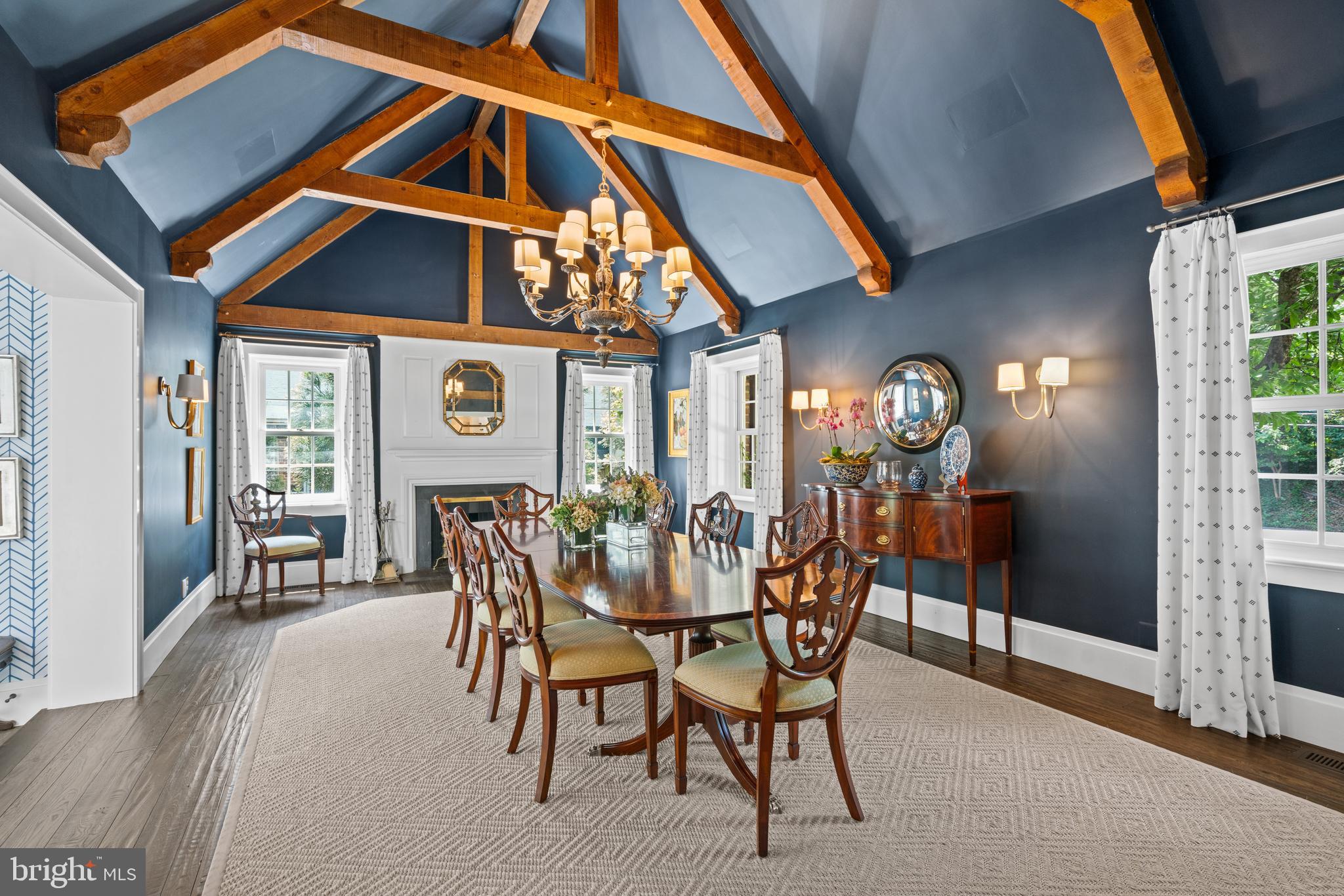 2601 Foxhall Road Northwest Washington, DC 20007 - Photo 7 of 38 Dining Room
