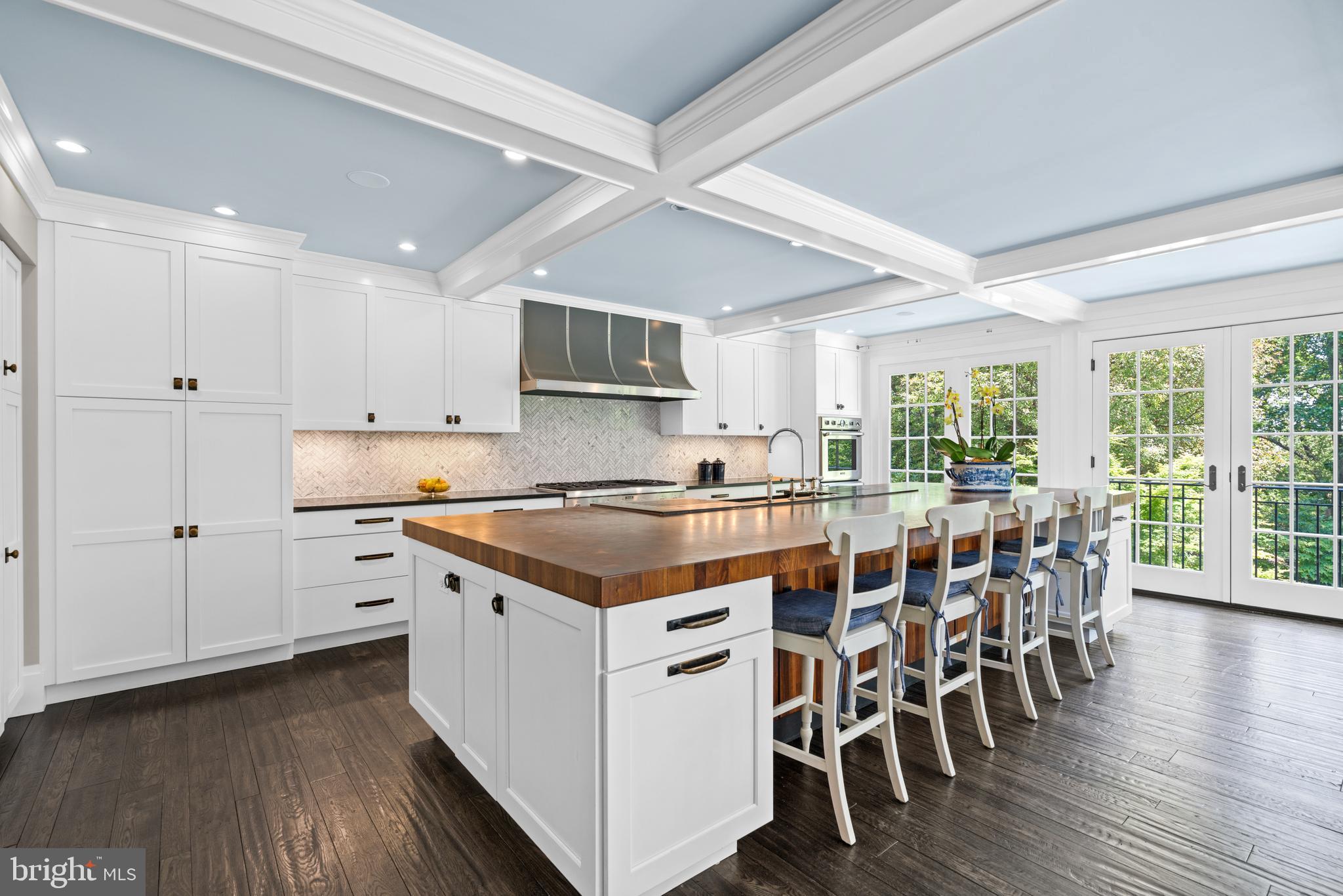 2601 Foxhall Road Northwest Washington, DC 20007 - Photo 10 of 38 Eat-In Kitchen