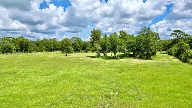 $458,000 | 34955 Northeast 4th Drive, Okeechobee, FL 34972