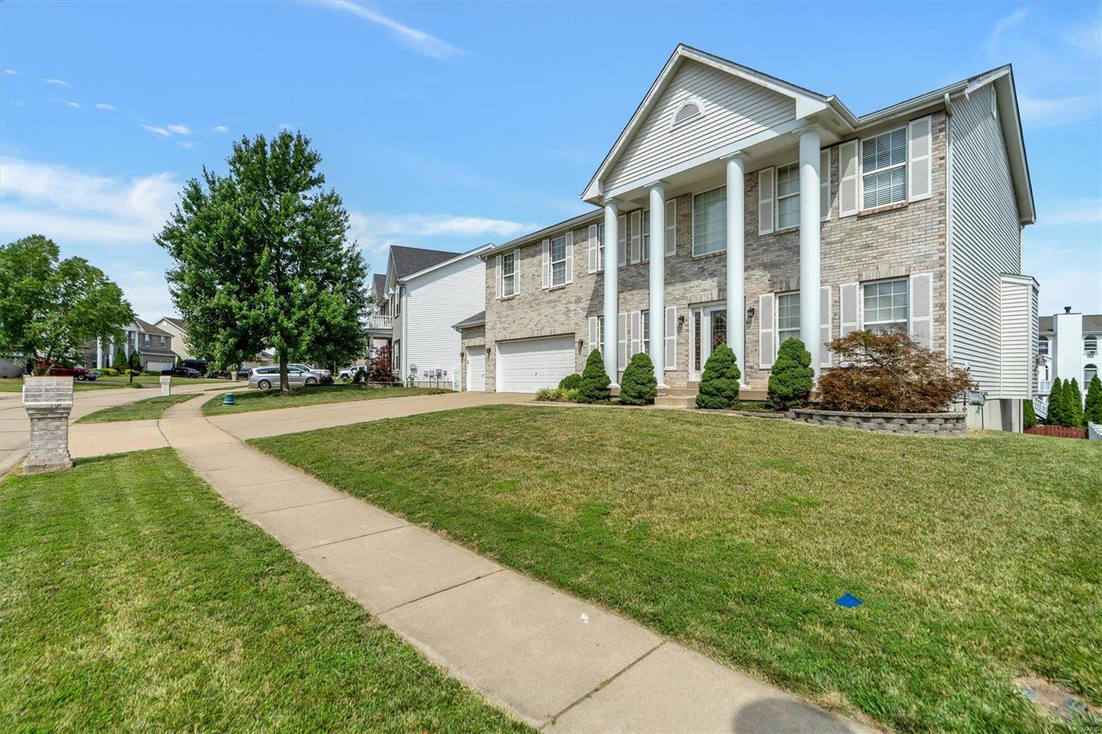 514 Rascal Crossing O'Fallon, MO 63366 - Photo 3 of 41