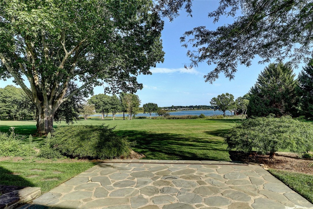 266 Rumstick Road Barrington, RI 02806 - Photo 6 of 10