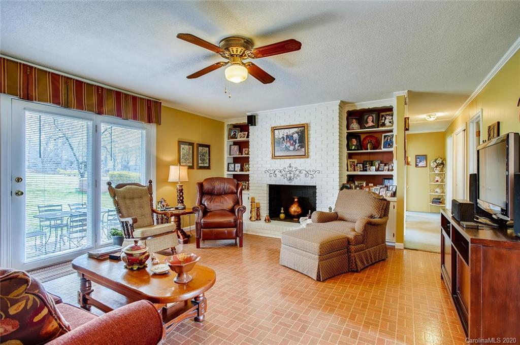 208 Lane Road Mount Holly, NC 28120 - Photo 12 of 28 Gallery Image 12