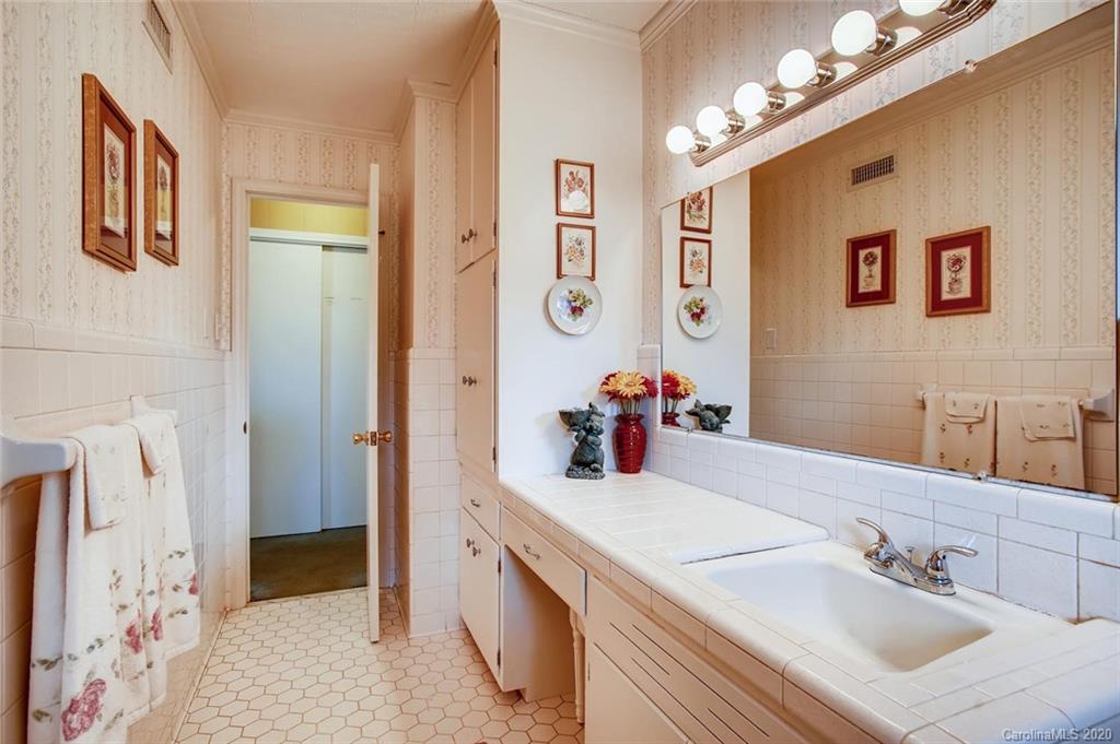 208 Lane Road Mount Holly, NC 28120 - Photo 19 of 28 Gallery Image 19