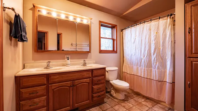 $359,900 | E269 Hudziak Road, Waupaca, WI 54981