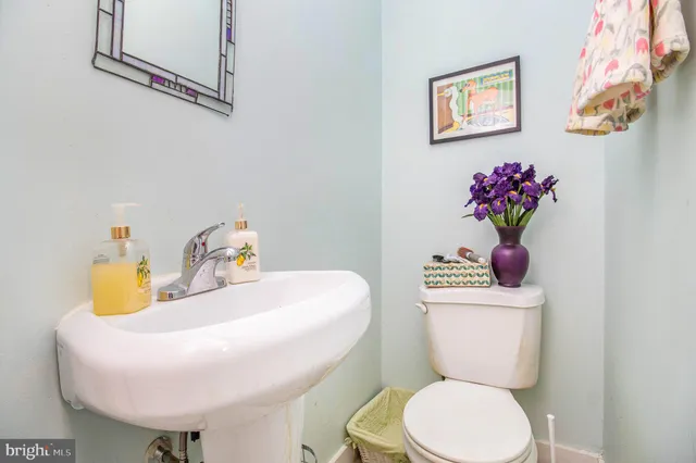 $335,000 | 811 Lawler Street, Philadelphia, PA 19116