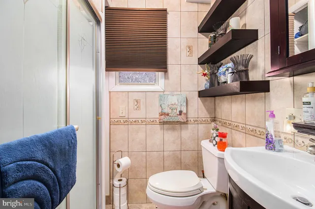 $335,000 | 811 Lawler Street, Philadelphia, PA 19116