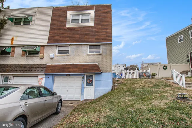 $335,000 | 811 Lawler Street, Philadelphia, PA 19116