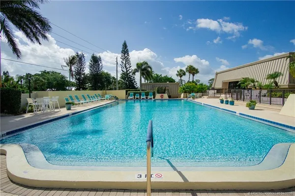 $275,000 | 1800 Southeast St Lucie Boulevard, Unit 12201, Stuart, FL 34996