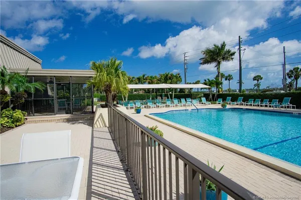 $275,000 | 1800 Southeast St Lucie Boulevard, Unit 12201, Stuart, FL 34996