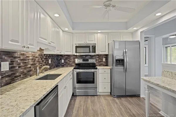 $275,000 | 1800 Southeast St Lucie Boulevard, Unit 12201, Stuart, FL 34996