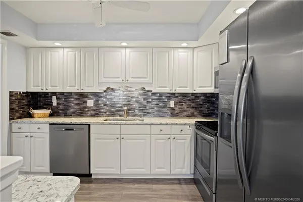 $275,000 | 1800 Southeast St Lucie Boulevard, Unit 12201, Stuart, FL 34996