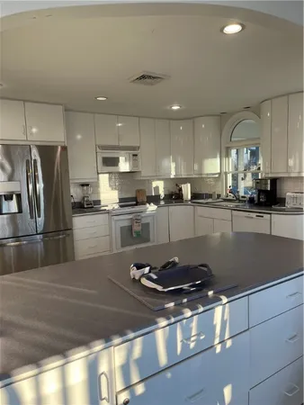 $15,000 | 17 Chartier Circle, Newport, RI 02840