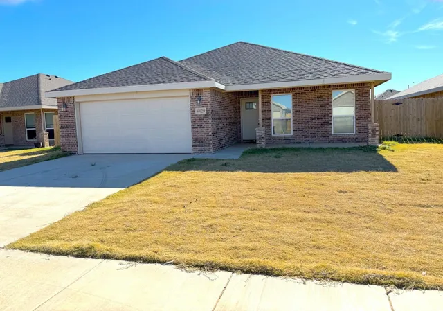 $1,675 | 8429 10th Place, Lubbock, TX 79416