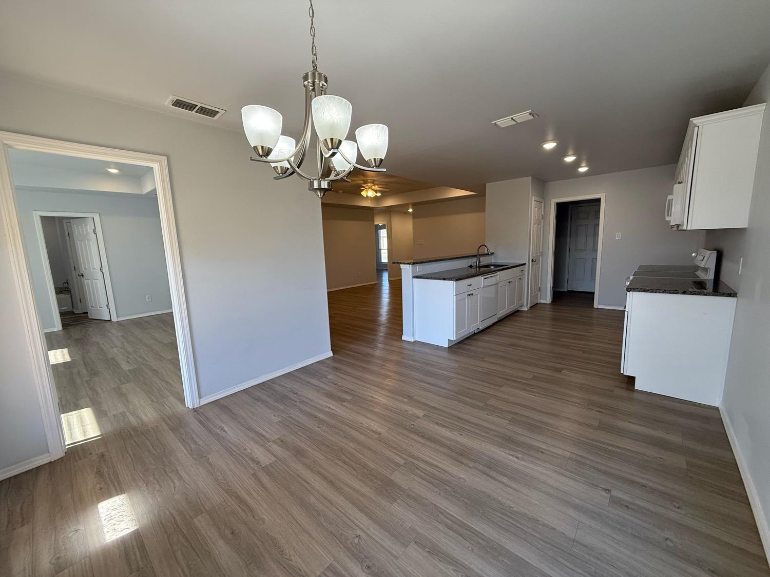 8429 10th Place Lubbock, TX 79416 - Photo 14 of 36 Photo 14