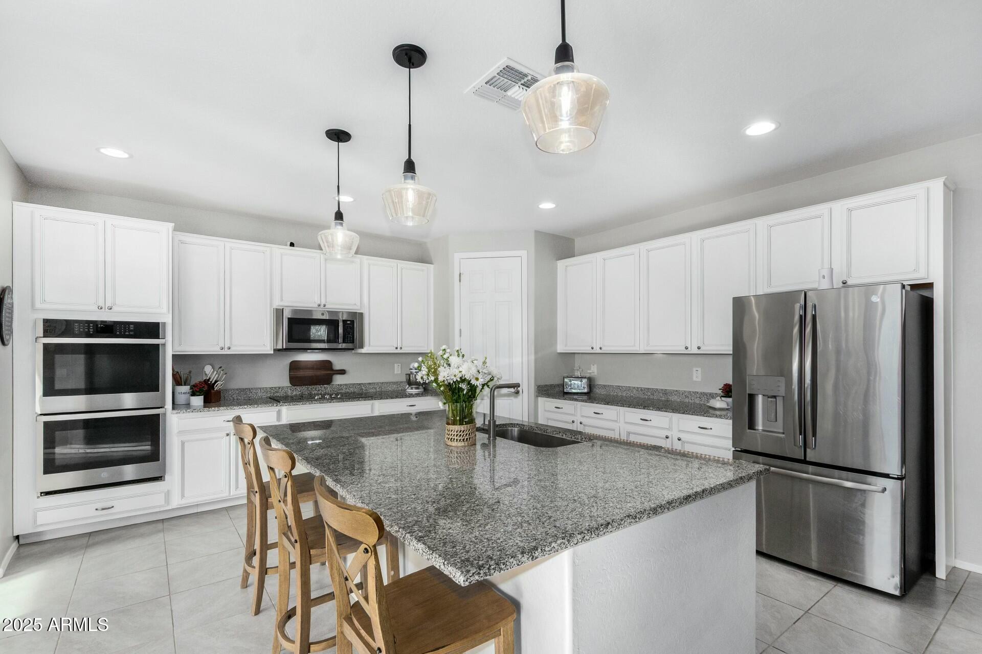 24032 Rooster Road Florence, AZ 85132 - Photo 13 of 87 Kitchen