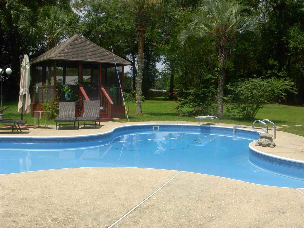 5735 Muldoon Road Pensacola, FL 32526 - Photo 1 of 29 Gallery Image 1