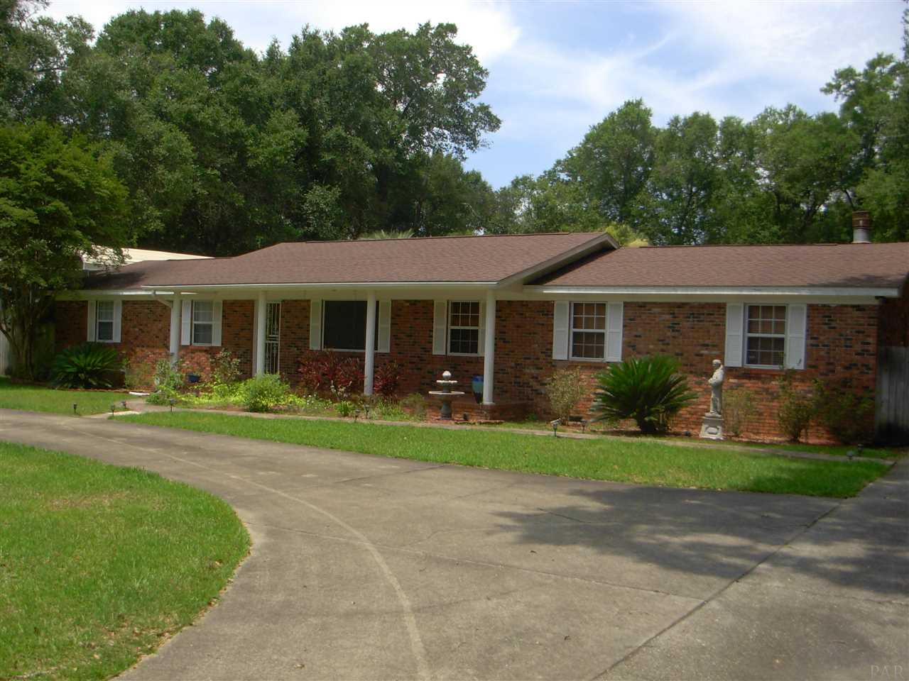 5735 Muldoon Road Pensacola, FL 32526 - Photo 2 of 29 Gallery Image 2