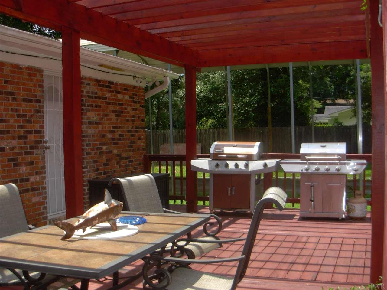 5735 Muldoon Road Pensacola, FL 32526 - Photo 3 of 29 Gallery Image 3