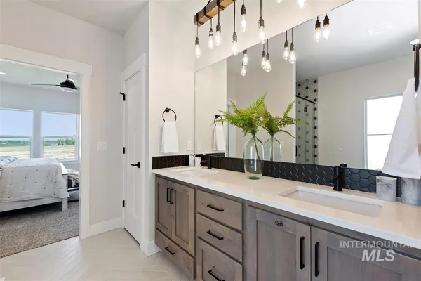 $814,900 | 7132 East Chicken Hawk Loop, Nampa, ID 83686