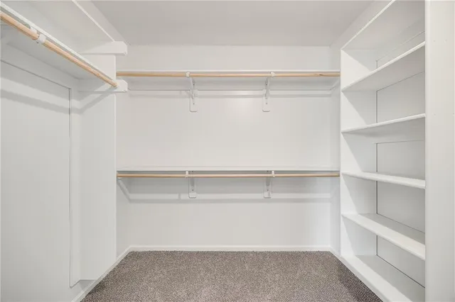 $349,900 | 604 Foxglove Lane, Raymore, MO 64083