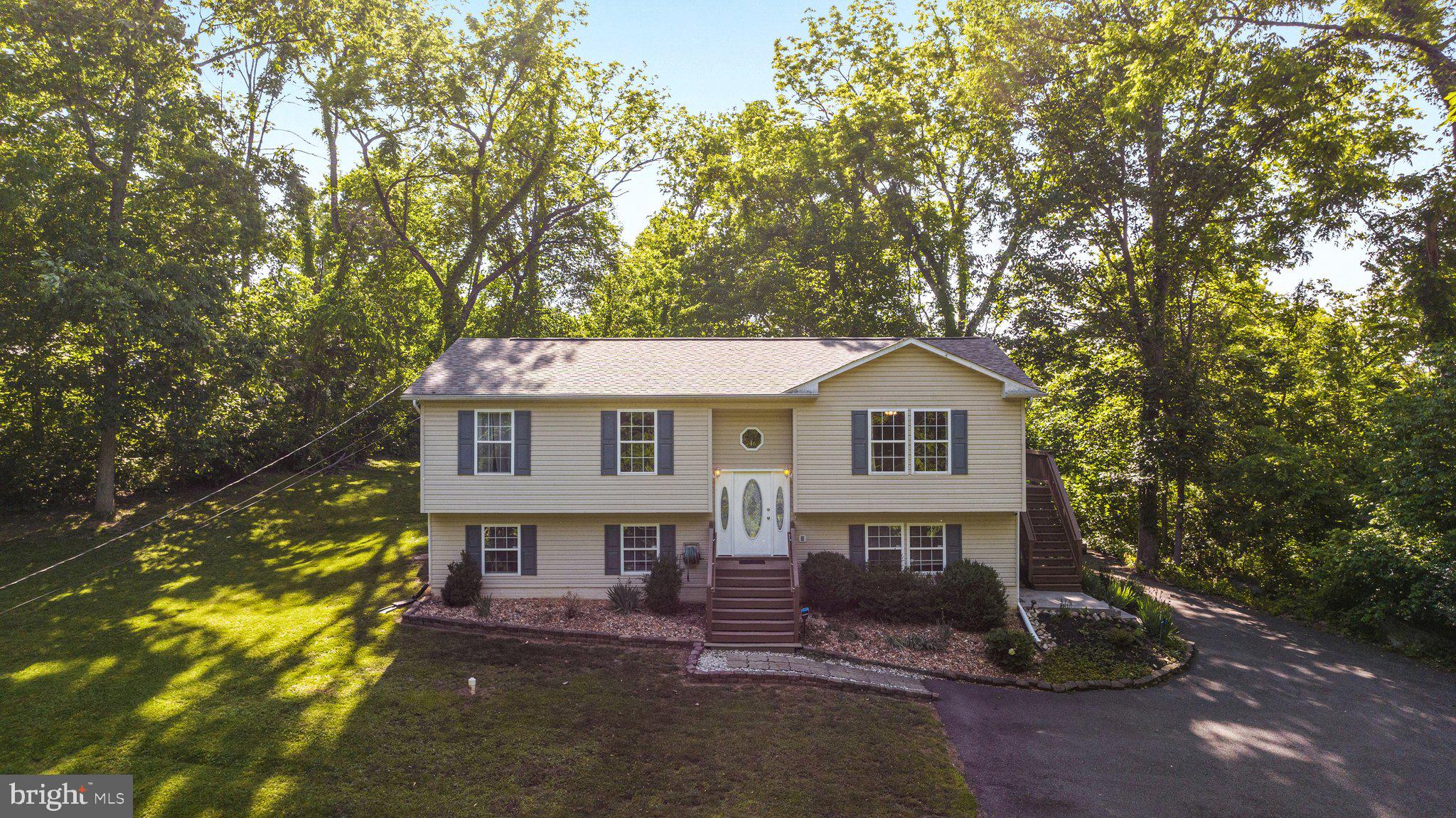 65 Pin Oak Road Front Royal, VA 22630 - Photo 1 of 43 Gallery Image 1