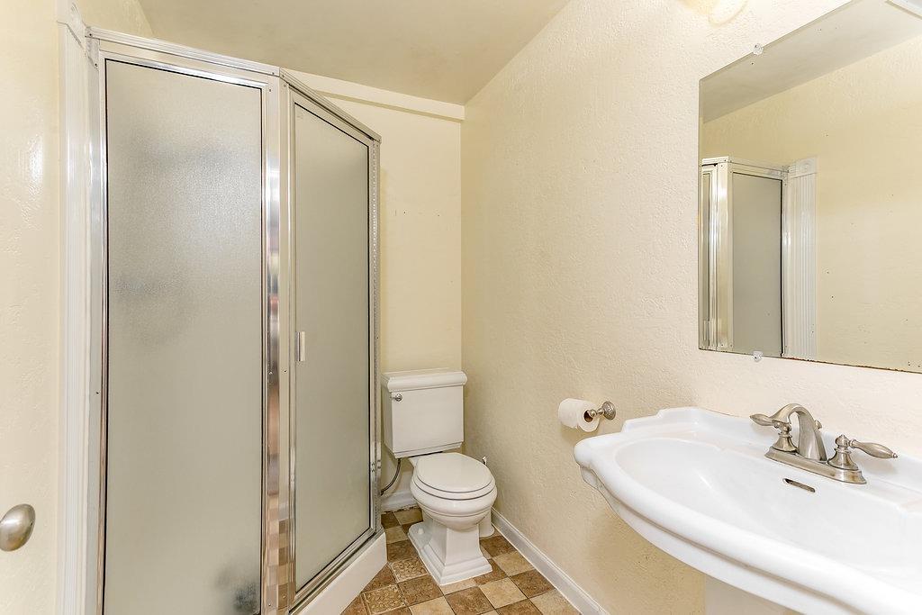 100 Windsor Way Central Point, OR 97502 - Photo 17 of 33 Additional Photo