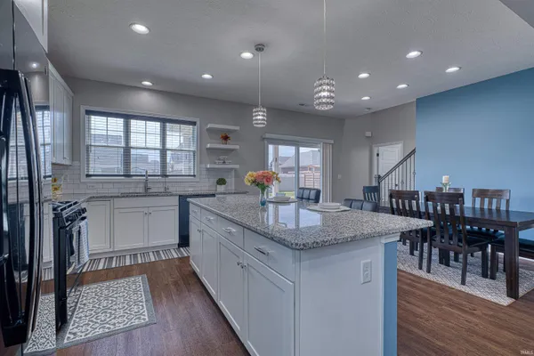 $449,900 | 5509 Camden Drive, Newburgh, IN 47630