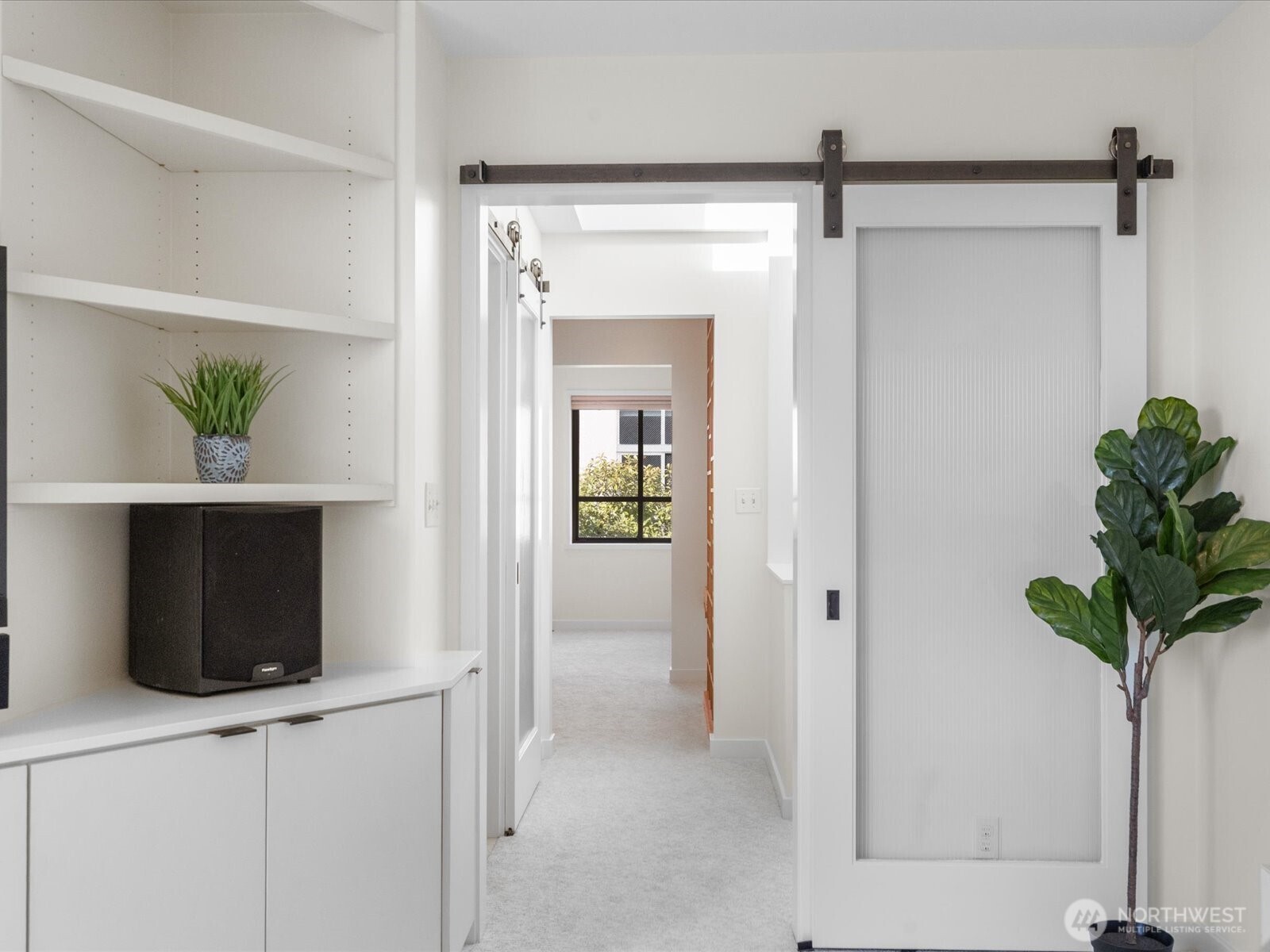 88 Virginia Street, Unit 3 Seattle, WA 98121 - Photo 27 of 40 a view of a hallway