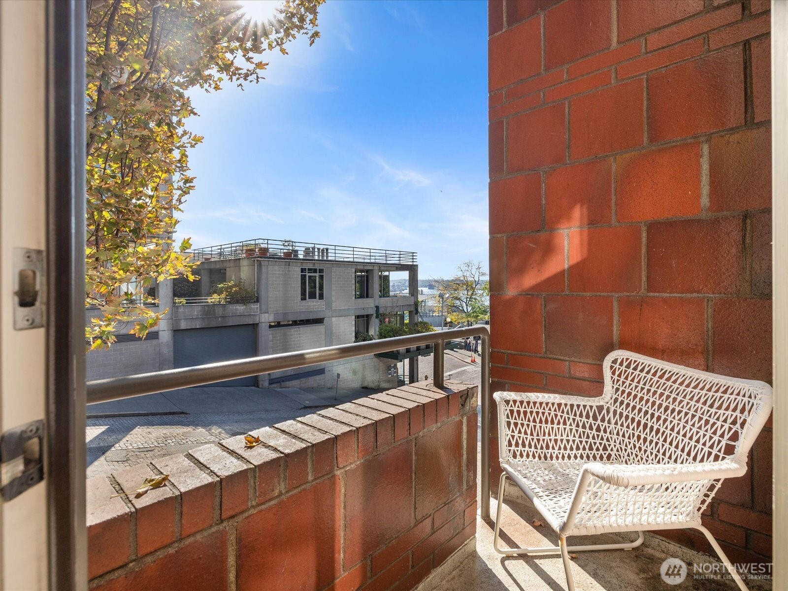 88 Virginia Street, Unit 3 Seattle, WA 98121 - Photo 3 of 40 a view of balcony with a couch
