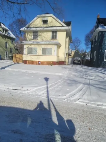 $199,900 | 140 Knickerbocker Avenue, Rochester, NY 14615