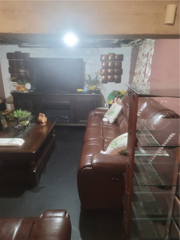 140 Knickerbocker Avenue Rochester, NY 14615 - Photo 4 of 27