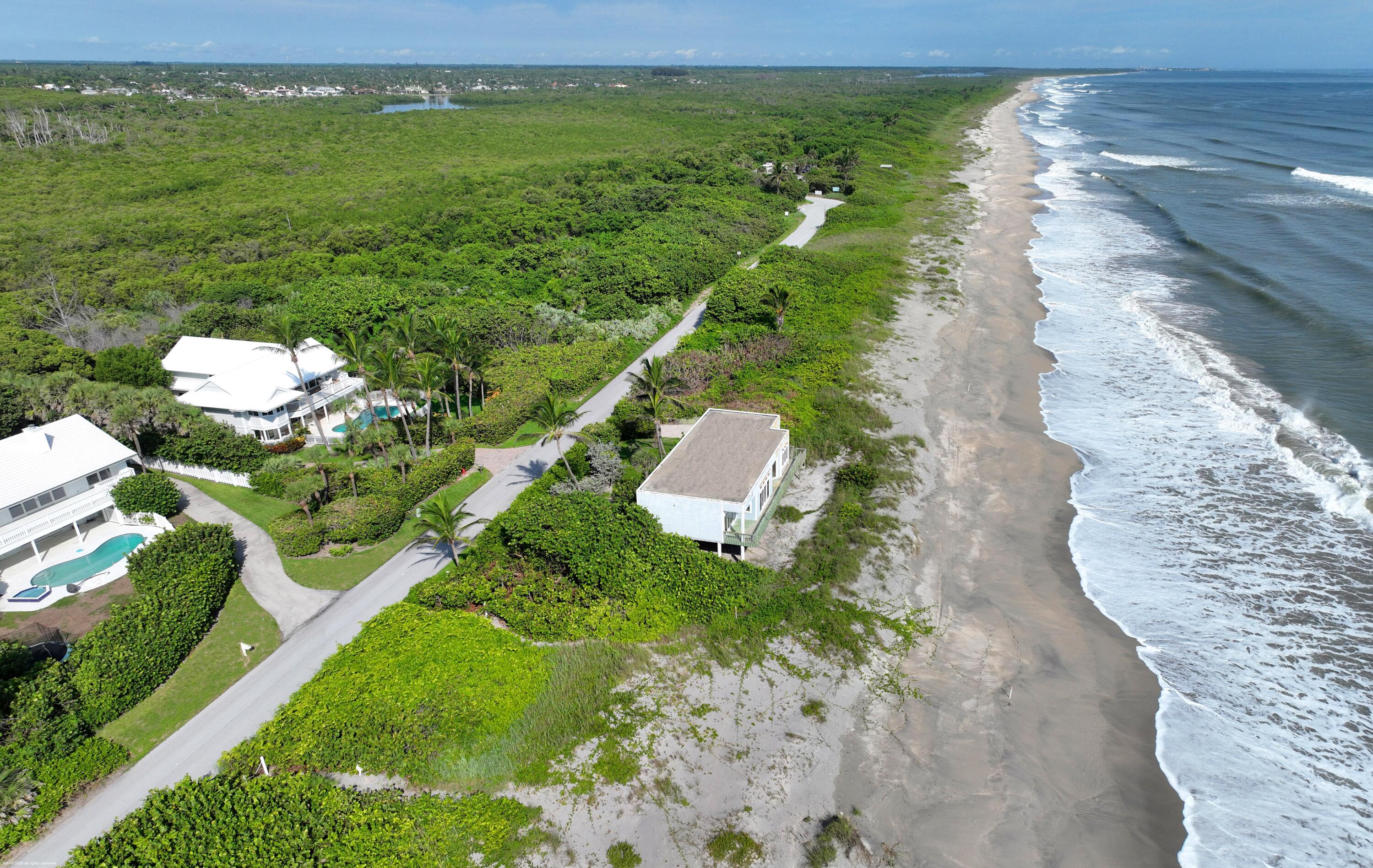 162 North Beach Road Jupiter Island, FL 33455 - Photo 9 of 73 162 North Beach Rd 007