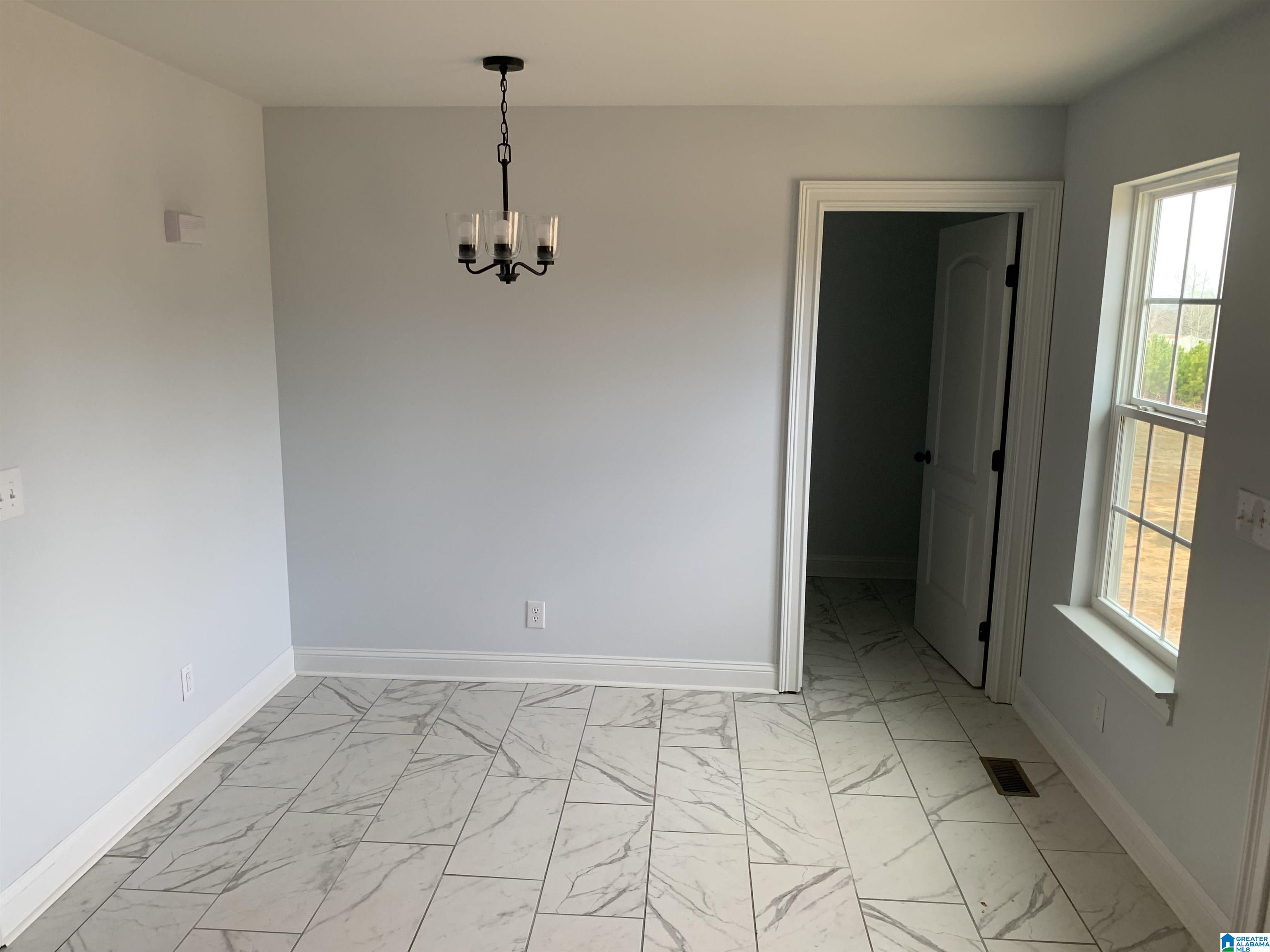 1495 Lazy Y Road Hayden, AL 35079 - Photo 4 of 15