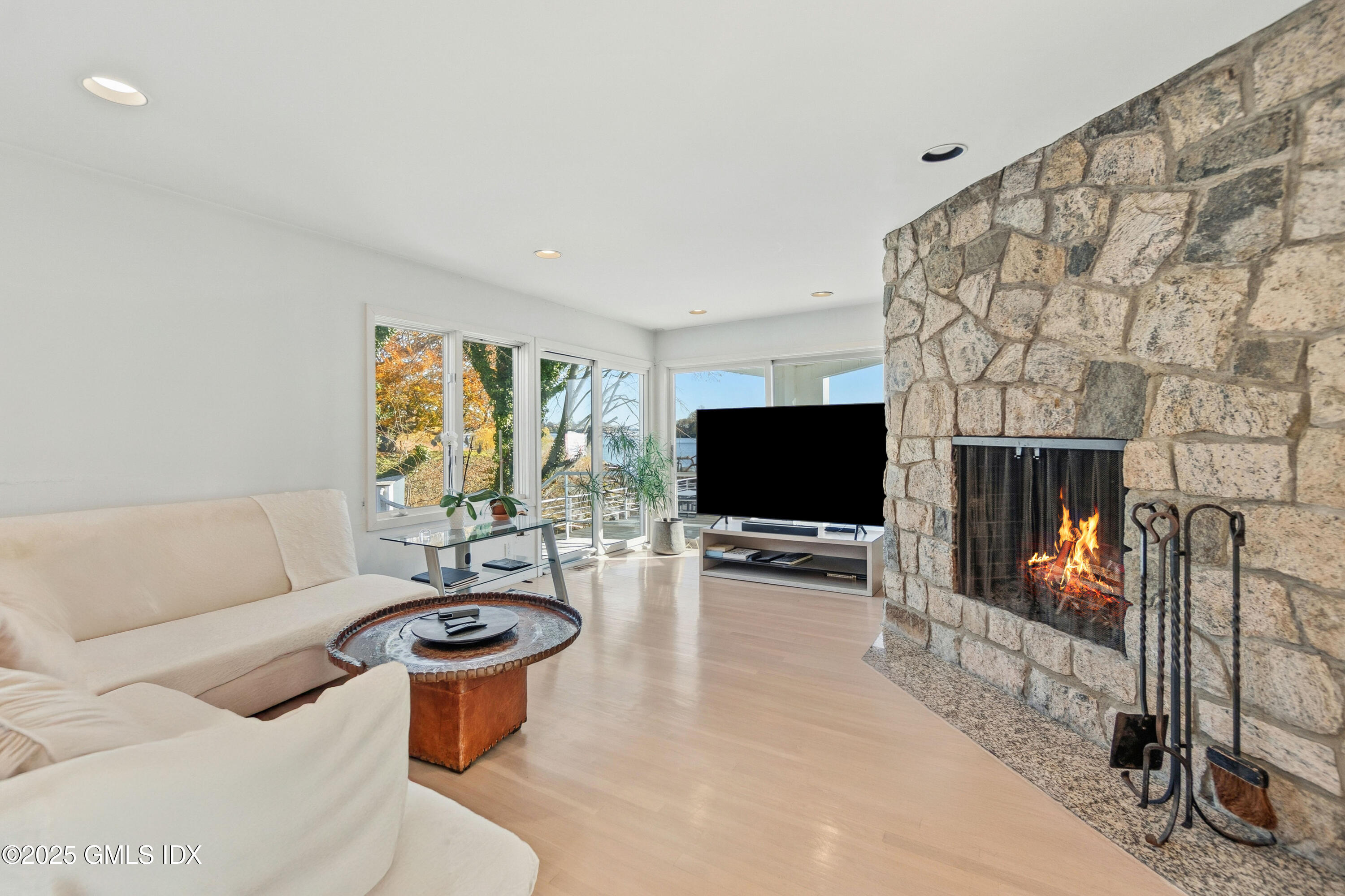 111 Byram Shore Road Greenwich, CT 06830 - Photo 11 of 23 FAMILY ROOM