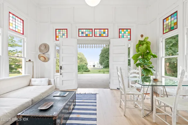 $10,350,000 | 111 Byram Shore Road, Greenwich, CT 06830