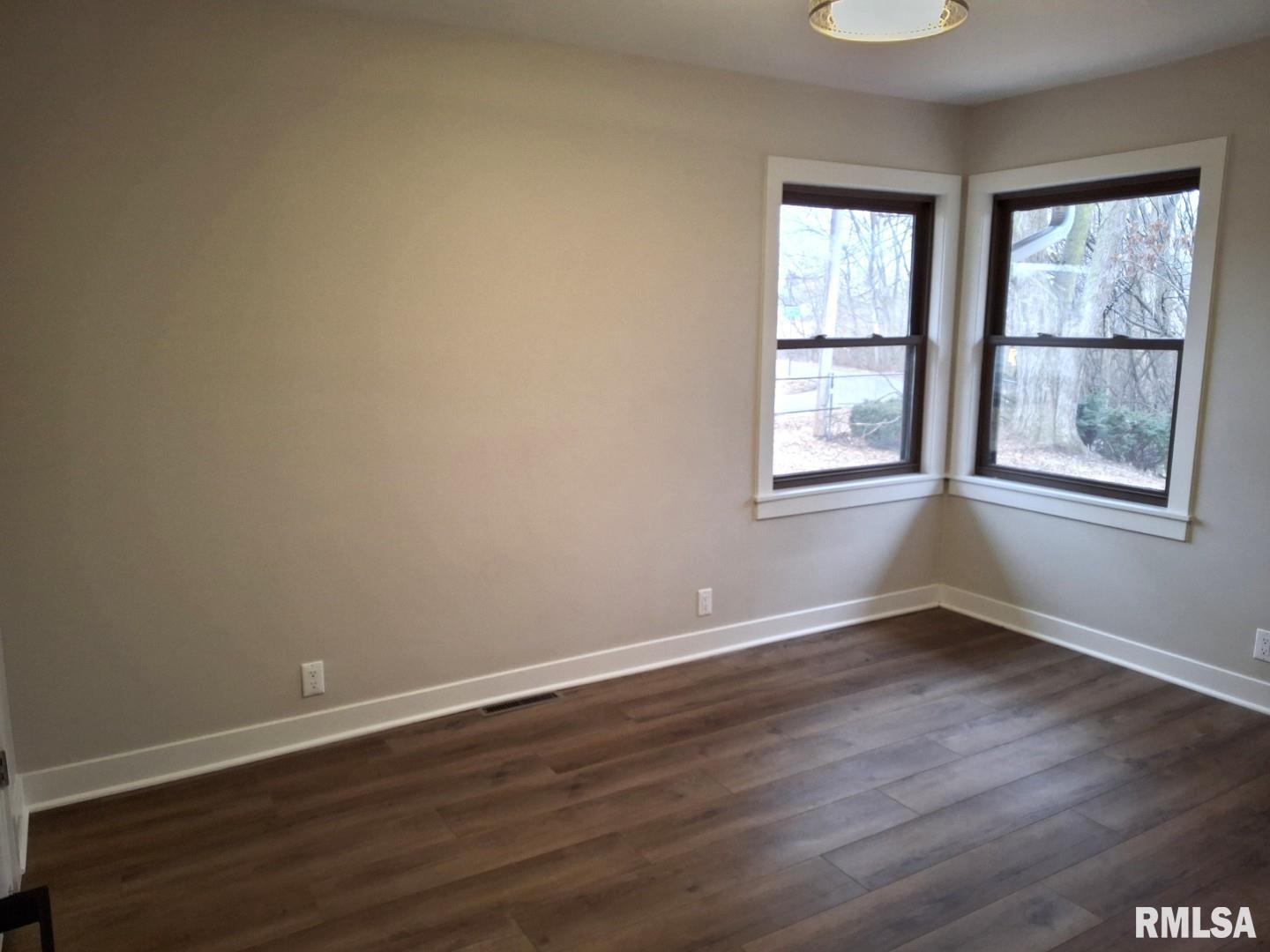 300 4th Street St. David, IL 61563 - Photo 26 of 46