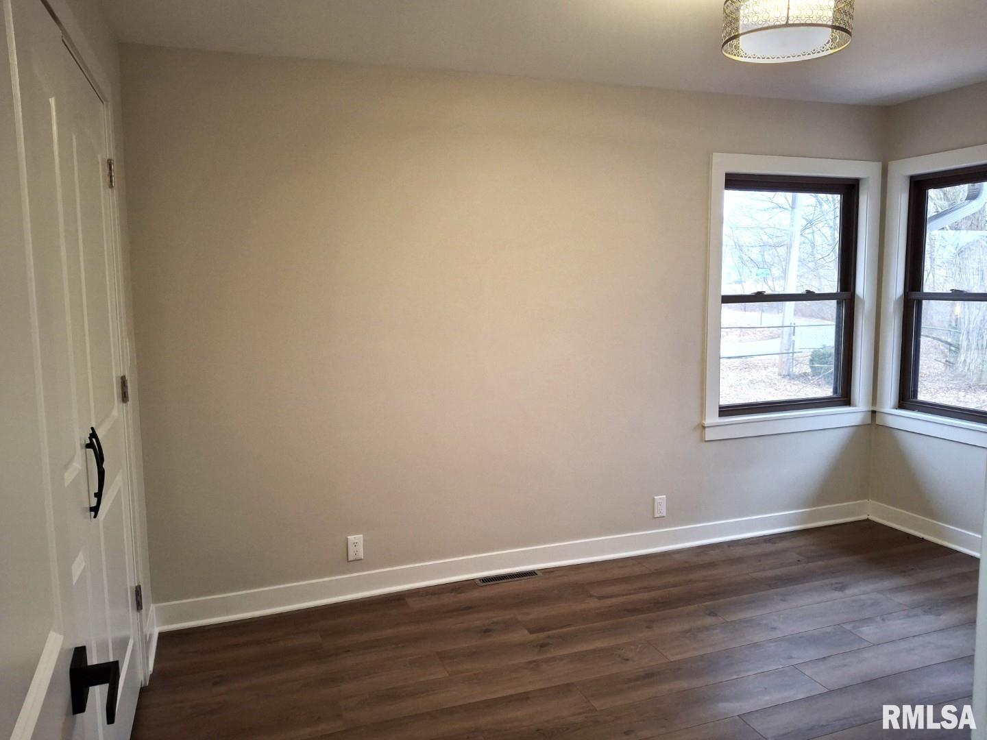 300 4th Street St. David, IL 61563 - Photo 27 of 46