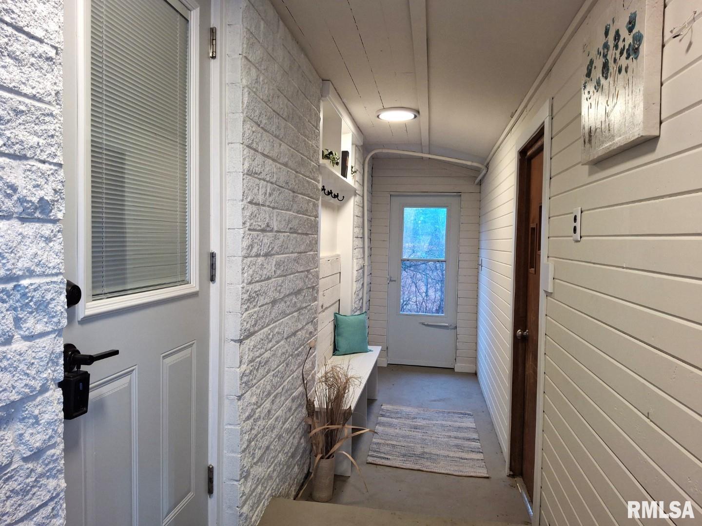 300 4th Street St. David, IL 61563 - Photo 4 of 46