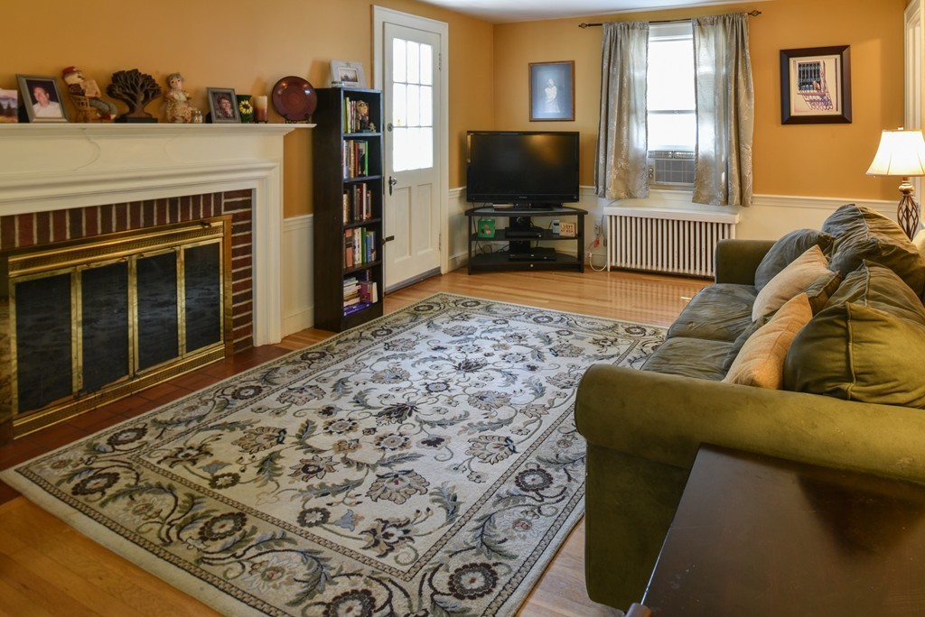 19 Standish Road Lynn, MA 01904 - Photo 10 of 18 Gallery Image 10