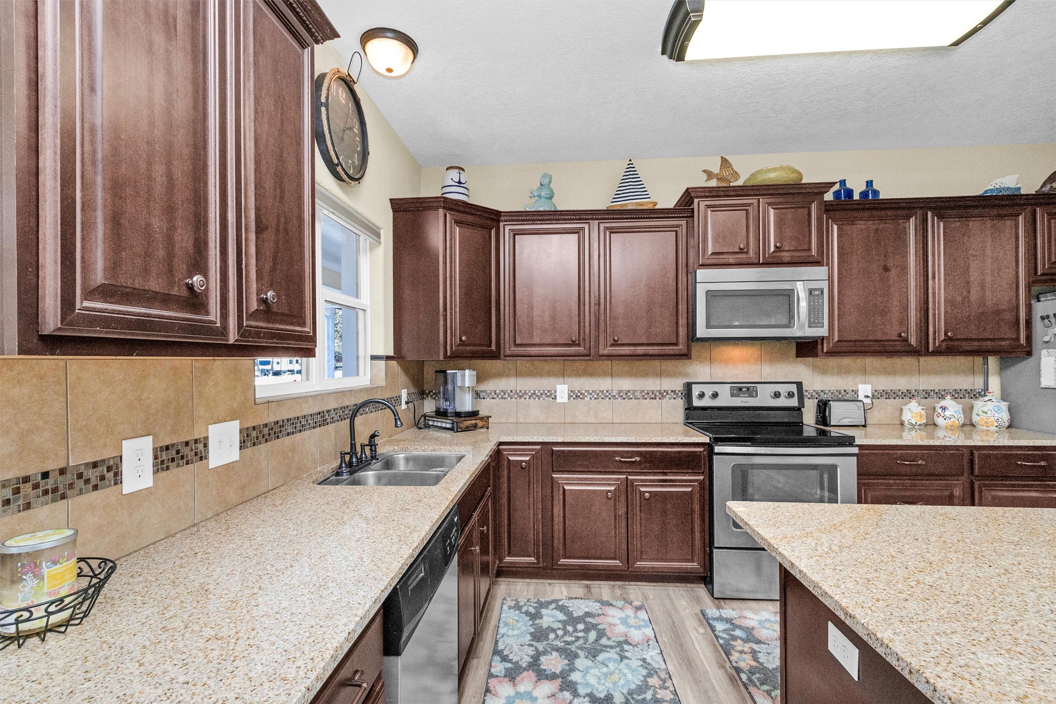 300 Weavers Cove Road Livingston, TX 77351 - Photo 8 of 35